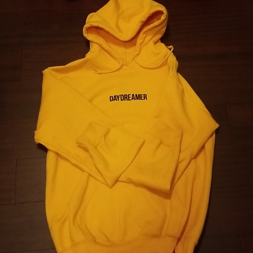 DAYDREAMER - yellow lightweight hoodie  SM